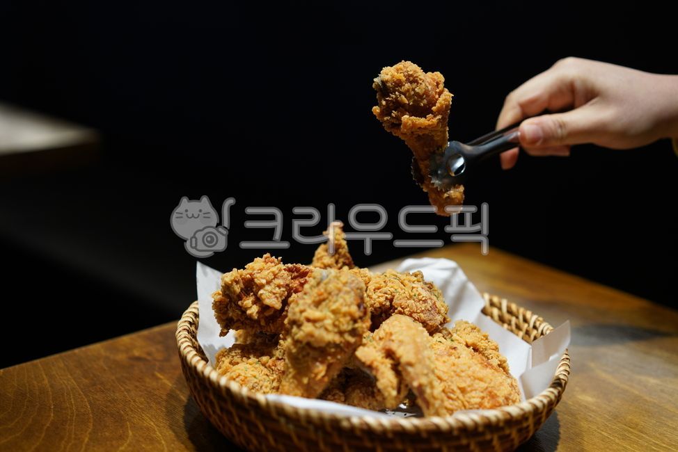 치킨,튀김,닭고기,후라이드,육류,육식,안주,먹거리,닭튀김,간식,음식,friedchicken,food