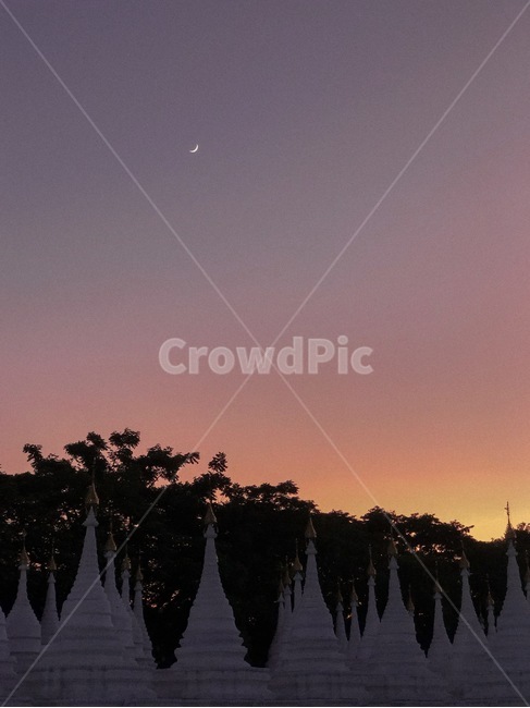 bagan,myanmar,moon,sky,sunrise,sunset,temple,pagoda,burmese,바간,미얀마,하늘,석양,노을,일출,달,자연,nature,landscape,landscapes