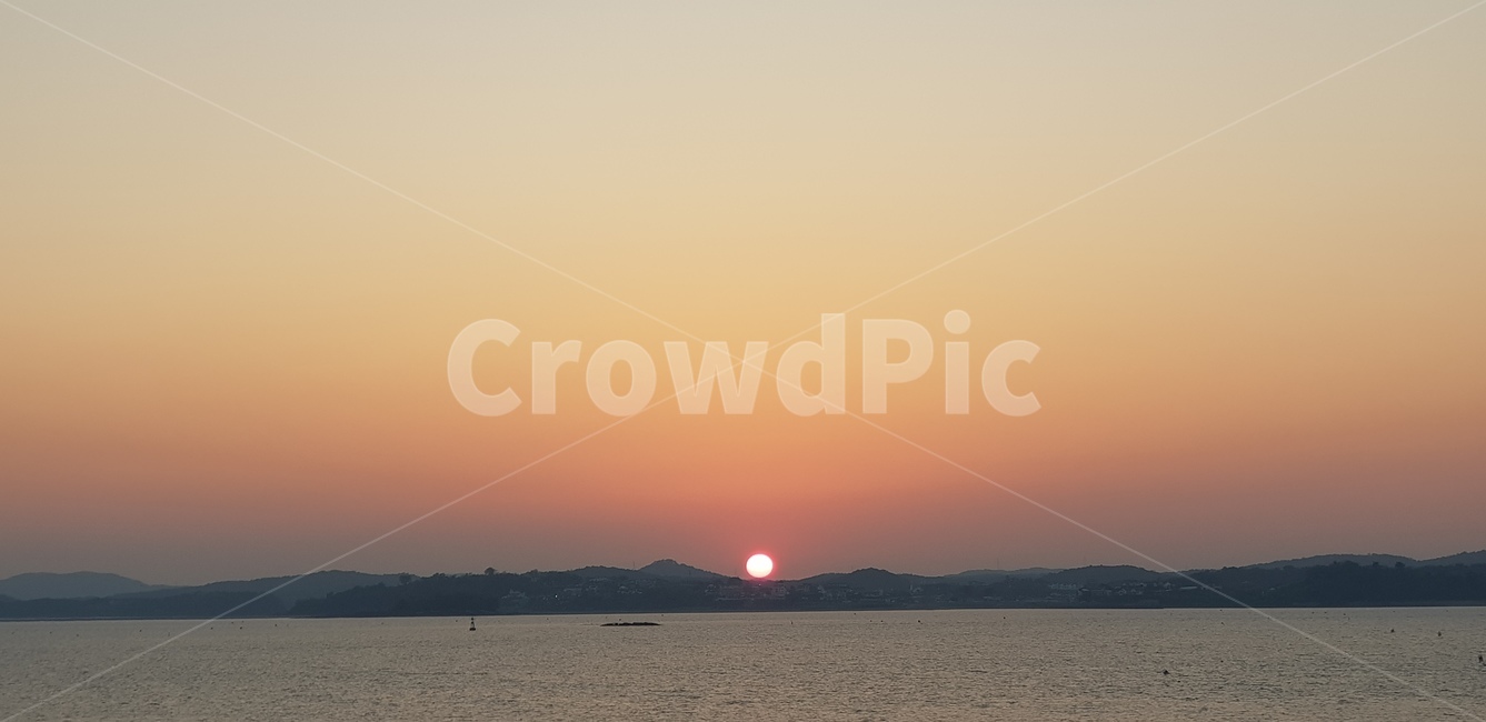outdoors,옥외,바다,sea,sunlight,햇빛,nature,자연,flare,플레어,light,빛,노을,sunshine,sky,하늘,황혼,redsky,붉은하늘,dusk,일몰,sunset