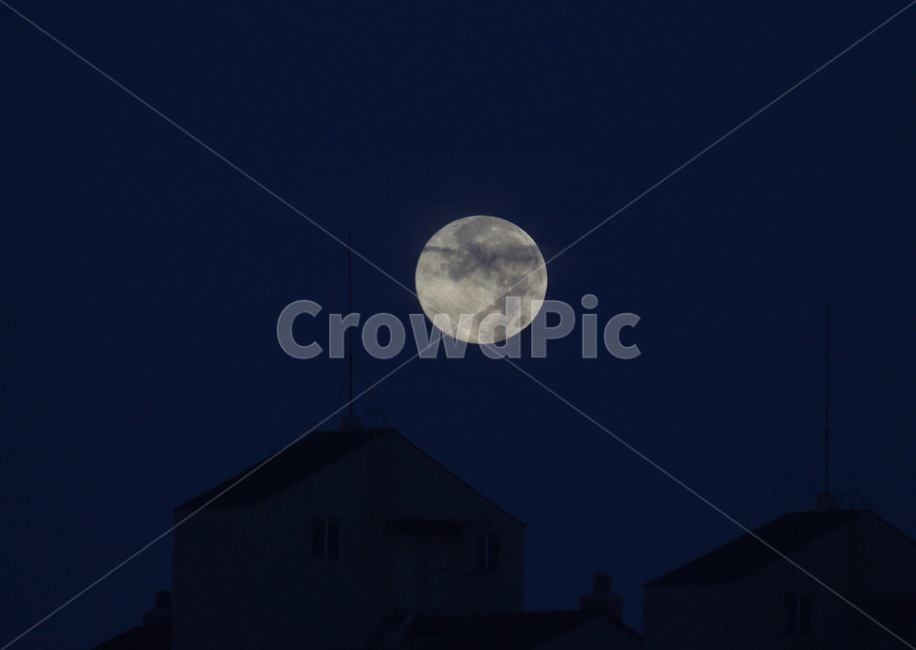 새벽,달,야경,보름달,moon,자연,풍경,nature,landscape,야경,밤,nightscape,night,outdoors,옥외,outer space,대기권 밖,universe,우주,astronomy,천문학,space
