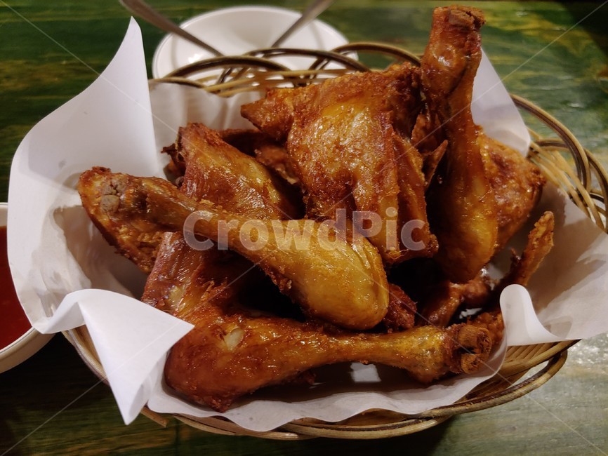 치킨,프라이드치킨,바구니,통닭,bbq