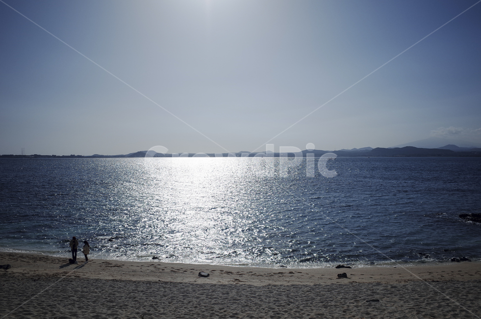 바다,해변,하늘,sea,beach,ocean,sky,blue,푸른하늘,푸른바다,파란바다,파란하늘,푸른,파란,물,water,nature,자연,sun,light,sunlight,couple,family,sunset,sunrise,일몰,가족,커플,연인,햇빛,빛,자연,풍경,nature,landscape