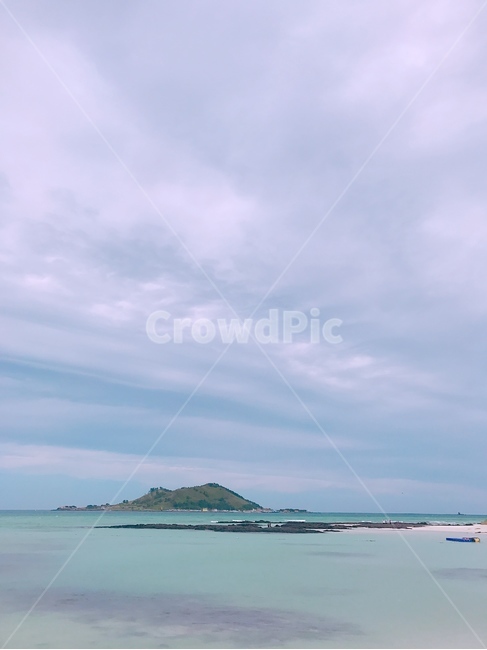 cloud,rest,ocean,emerald color,nature,day off,vacation,emerald sea,nature background,sea background