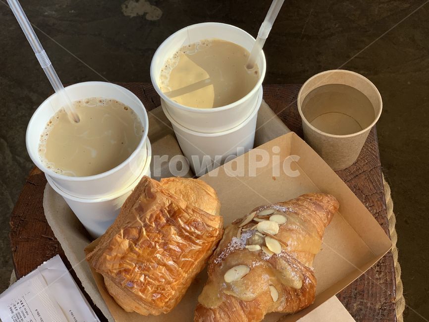 latte,빵,bread,food,coffee,페스츄리,음식,식재료,요리,food,cook,meal,dishes,food reserves
