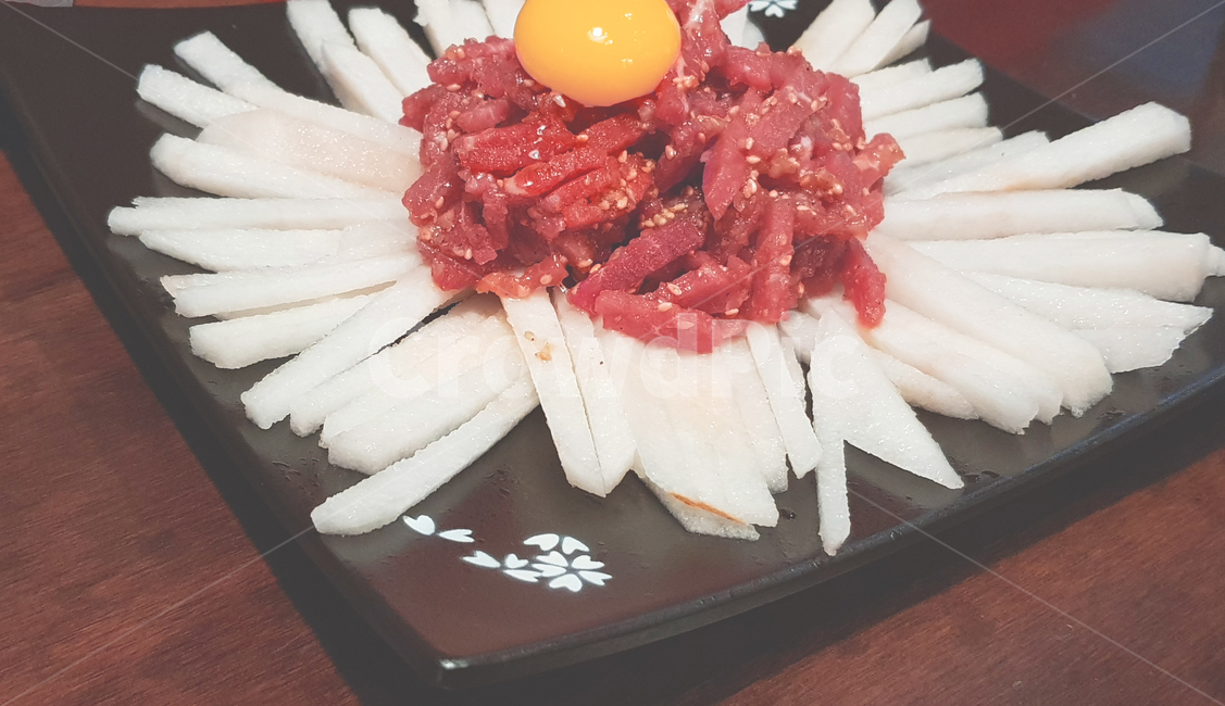 육회,계란,배,날음식,외식