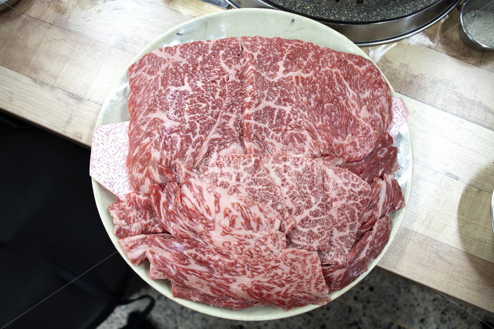 소고기,한식,음식,beef,식재료,요리,cook,meal,food,dishes,식사,먹거리,날고기,날것,빨강,고기,술안주,육류,meat,한우,안주,등심,차돌박이,안창살,한우부위,소고기부위,음식,식재료,요리,food,cook,meal,dishes,food reserves,육류,고기,meat