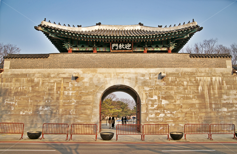 영추문,경복궁,서문,연추문,조선시대,궁궐,한국전통,한국문화,korean traditional,korean culture,랜드마크,landmark,tourist attraction,한국랜드마크,한국관광지,한국명소,korea landmark,korea tourist attraction,건축물,건물외관,exterior,building,structure,architecture,construction