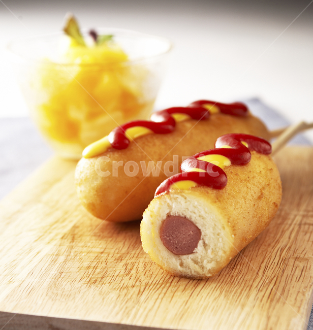 핫도그,간식,케쳡,머스터드,푸드,음식,소세지,빵,밀가루,food,스낵,snack,korean