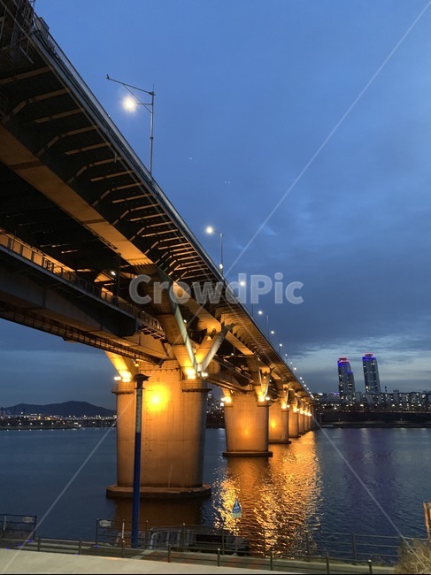 한강,다리,bridge,road,밤,저녁