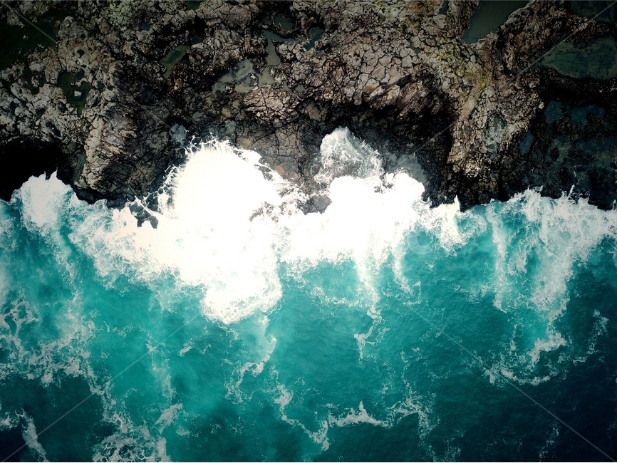 여름,바다,하늘,파도,여행,자연,풍경,nature,landscape,색깔,색상,색채,색감,color sense,color sensitivity,feeling of color,ocean,대양,sea,outdoors,옥외,water,물,cave,동굴,shoreline,해안선,coast,연안,cove,후미
