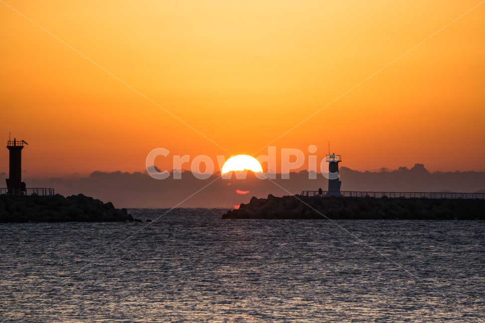 일출,sunrise,방파제,바다일출,새벽일출,물건리,방부어조림,등대,landscape,풍경,한국일출