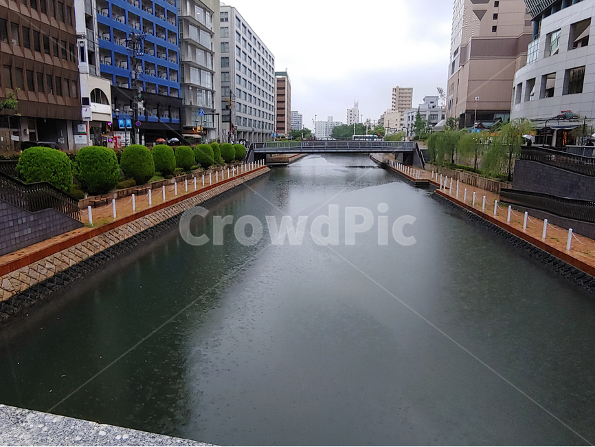 water,물,outdoors,옥외,물가,번화가,다리,강,대로변,산책로