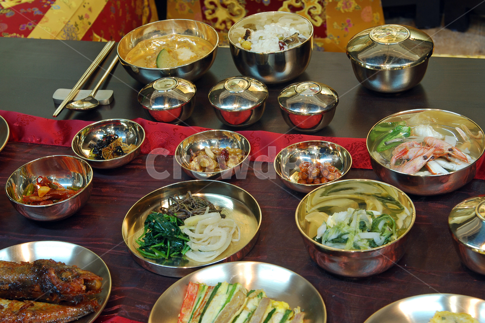 수라상,궁중,궁중음식,궁중요리,임금,왕,음식,상,상차림,한식,궁,밥상,전통,한국,한국전통,한국음식,밥,반찬,국,식사,요리,그릇,나물,전통음식,음식,식재료,요리,food,cook,meal,dishes,food reserves,한식,한국음식,한국요리,korean food,korean dishes,korean meal,korean cook
