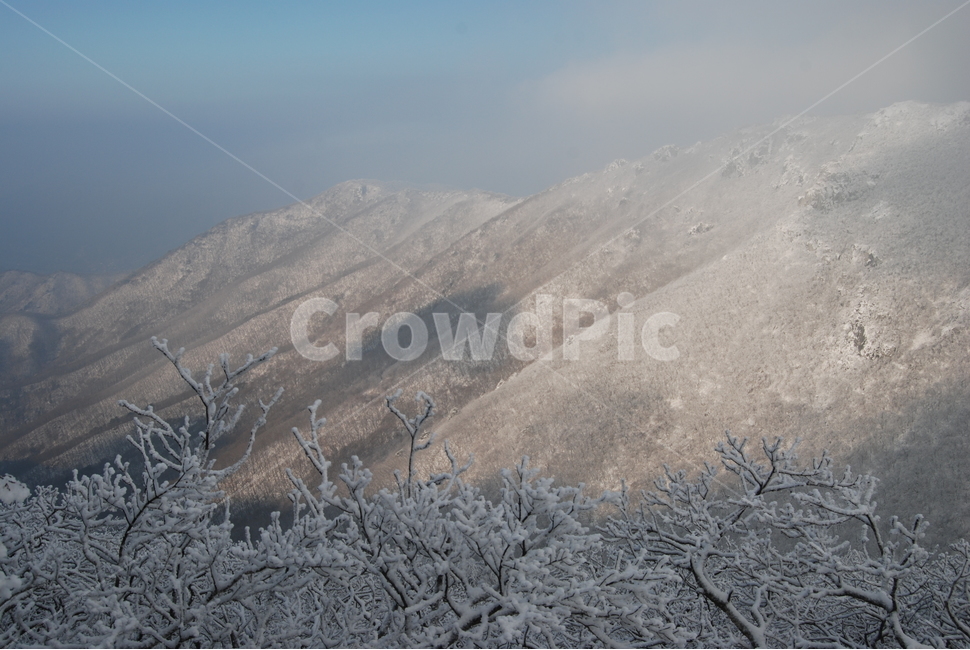 겨울,산,눈,공원,탐방로,겨울,계절,winter,season,자연,풍경,nature,landscape,한국자연풍경,한국자연경관,korea nature landscape,outdoors,옥외,ice,빙