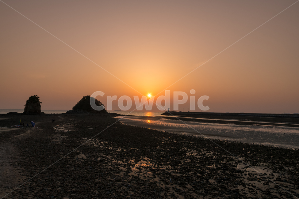 한국,바다,자연,해질녁,풍경,자연,풍경,nature,landscape,한국자연풍경,한국자연경관,korea nature landscape,sunlight,햇빛,outdoors,옥외,sunset,일몰,dawn,새벽,sky,하늘,red sky,붉은 하늘,dusk,황혼