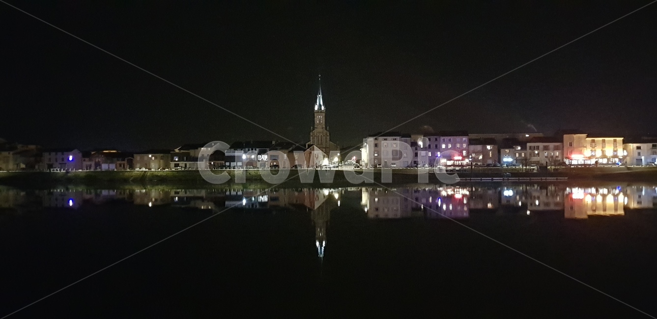 프랑스야경,유럽야경,water,물,river,강,물반사,대칭,뾰족한탑,architecture,건축물,building,건물,탑,야경,밤,풍경,nightscape,night,landscape