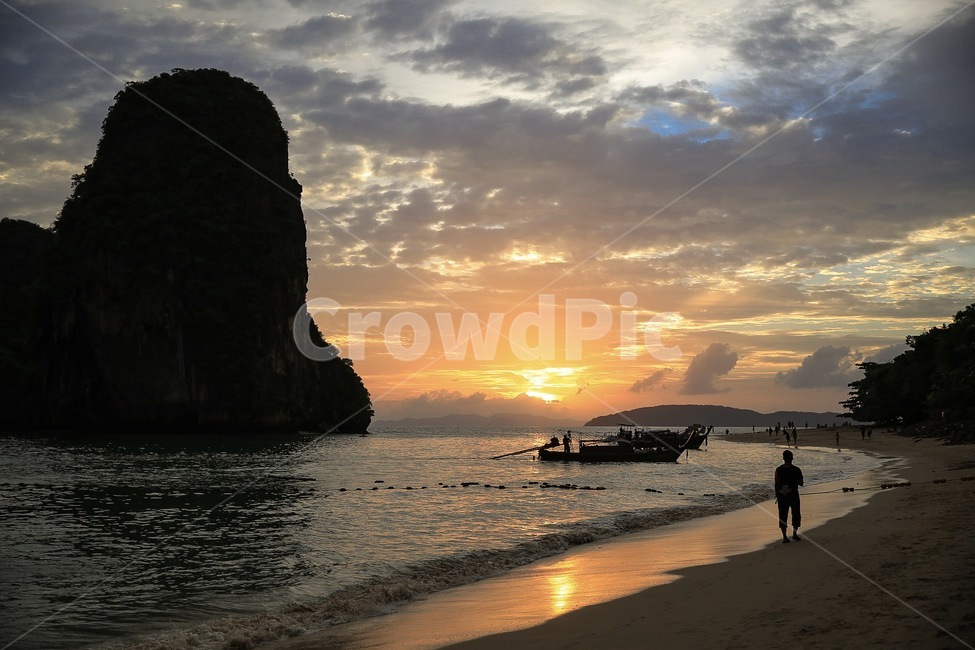 여행,노을,일몰,끄라비,아오낭비치,프라낭비치,자연,풍경,nature,landscape,해변,바다,beach,sea,해외,외국,세계,foreign,oversea,world,세계자연풍경,해외자연풍경,외국자연풍경,world nature landscape,사람,인물,인간,human,person,인물실루엣,사람실루엣,character silhouette,human silhouette,outdoors,옥외,shoreline,해안선,water,물,ocean,대양