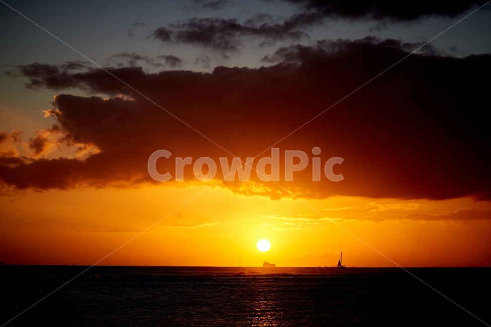월출,선셋,일출,태양,해,자연,풍경,nature,landscape,sunlight,햇빛,outdoors,옥외,sky,하늘,dusk,황혼,sunset,일몰,red sky,붉은 하늘,dawn,새벽