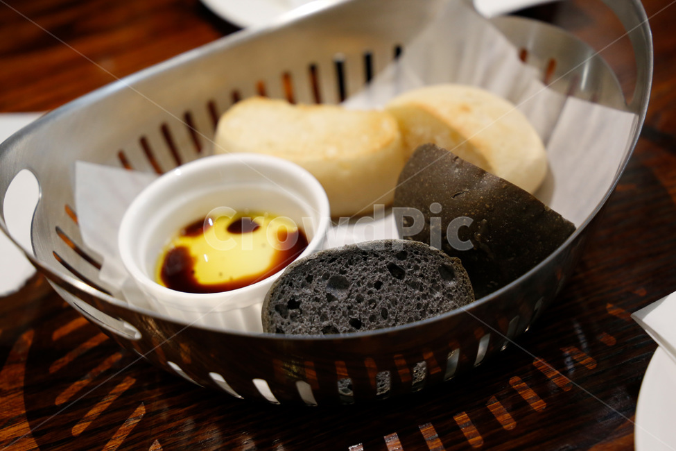 식전빵,올리브오일,발사믹,오일,식전,빵,bread,food,meal,cook,dishes,요리,음식,에피타이저,빵,bread