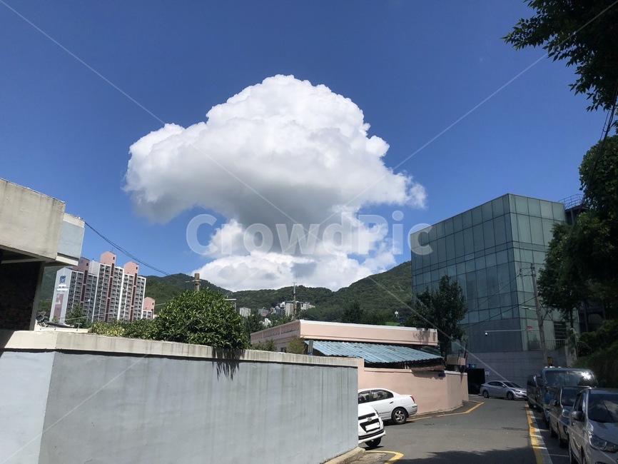 하늘,구름,풍경,하늘색,골목길