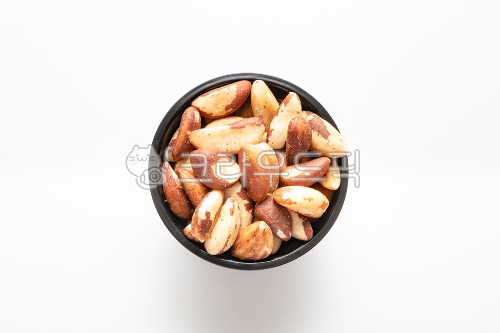 seed,kernel,seeds,nut,food,grains,brazil nuts,nuts,grain,heap,brazilnut