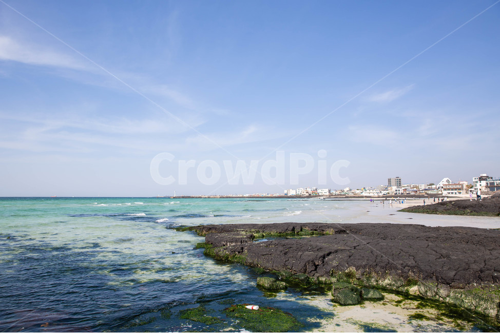 제주도,제주도바다,nature,자연,sand,모래,ocean,대양,sea,바다,soil,흙,해안가,해변,파도,파란하늘,맑은하늘,하늘,sky,해안선,shoreline,water,물,outdoors,옥외,바닷가,beach,에메랄드,제주도,jeju,jeju island