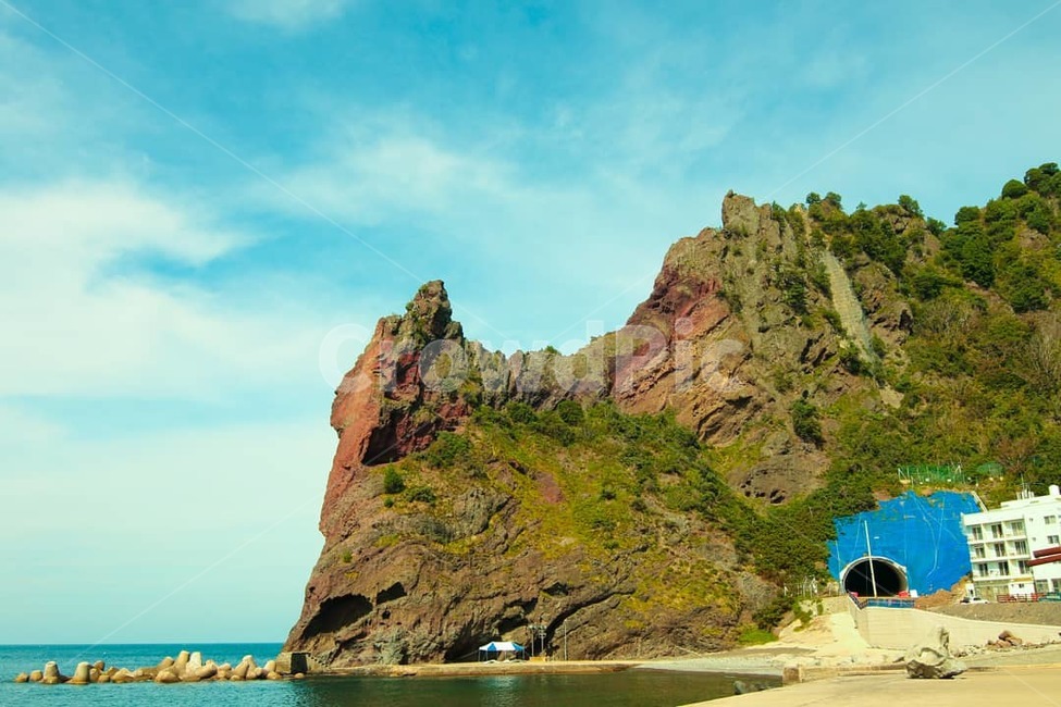 nature,자연,outdoors,land,옥외,땅,shoreline,해안선,water,물,ocean,대양,sea,바다,coast,연안,울릉도