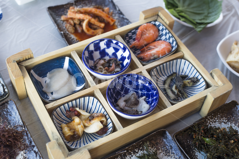 회,횟집,해산물,전복,새우,멍게,소라,스끼다시,음식,식재료,요리,food,cook,meal,dishes,food reserves,수산물,해산물,fishery products,seafood