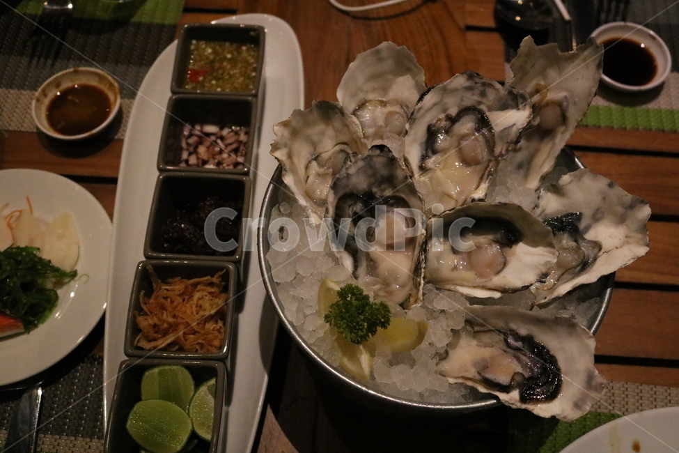 생굴,석화,해산물,seafood,굴요리,굴,음식,식재료,요리,food,cook,meal,dishes,food reserves,수산물,해산물,fishery products,seafood