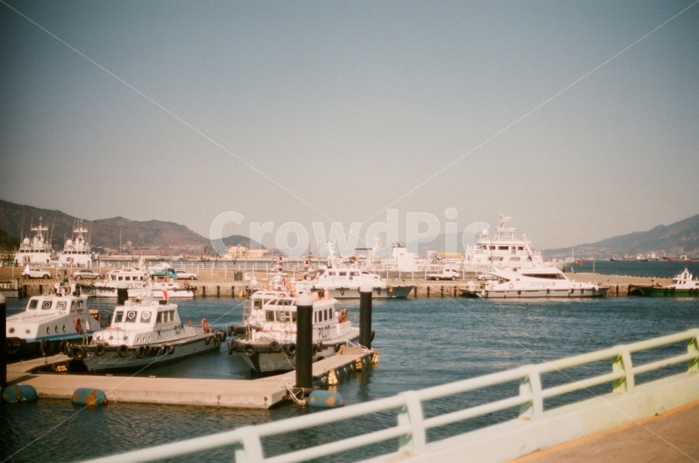 항구,배,바다,필름,여수,오동도,선박,다리,풍경,필름사진,산업,industry,industrial,어업,fishery,fishing industry