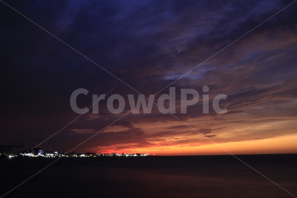 제주도,일몰,노을,탑동,바다노을,구름,자연,풍경,nature,landscape,도시,city,야경,밤,nightscape,night,색깔,색상,색채,색감,color sense,color sensitivity,feeling of color,outdoors,옥외,sky,하늘,sunset,dawn,새벽,red sky,붉은 하늘,dusk,황혼