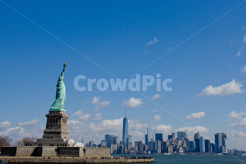 뉴욕,미국,자유의여신상,스카이라인,푸른하늘,랜드마크,landmark,tourist attraction,세계랜드마크,해외랜드마크,외국랜드마크,world landmark,world tourist attraction,town,도시,metropolis,중심지,building,건물,urban,어반,city,시티,monument,기념물,statue,동상,art,미술,sculpture,조각