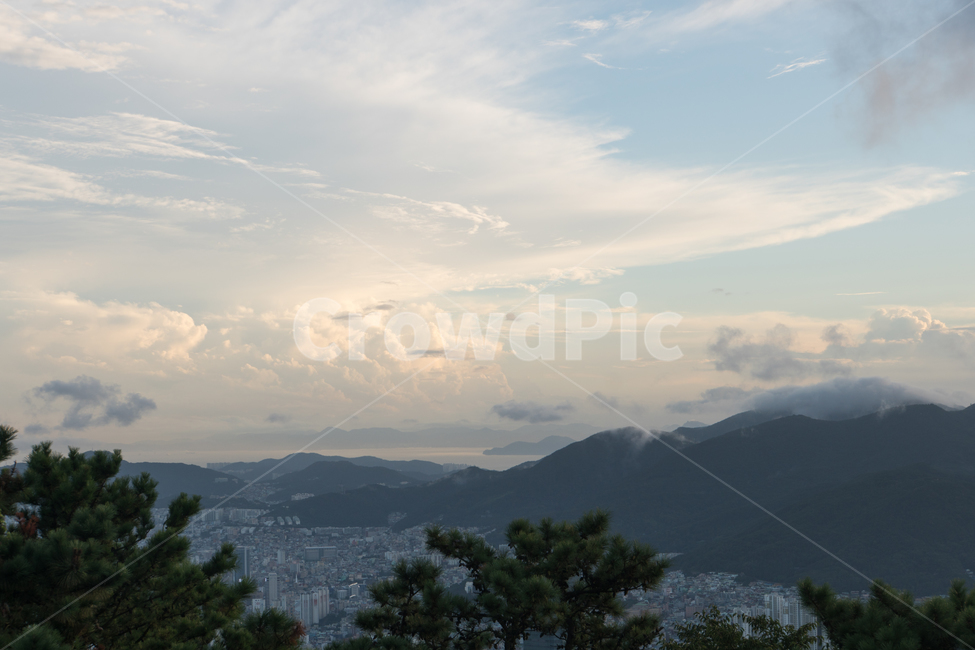 산,구름,빛,일몰,황령산,도시,풍경,city,landscape,한국도시풍경,한국도시경관,korea cityscape,nature,자연,outdoors,옥외,weather,날씨,mountain range,산맥,mountain