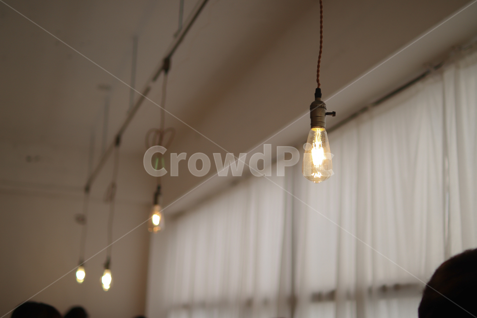 전구,백열등,인테리어,조명,bulb,카페,인테리어,실내디자인,interior design,사물,물건,오브젝트,thing,object,matter