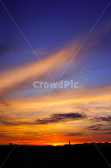 일출,구름,풍경,태양,여름,자연,풍경,nature,landscape,outdoors,옥외,sky,하늘,sunset,일몰,dusk,황혼,dawn,새벽,red sky,붉은 하늘