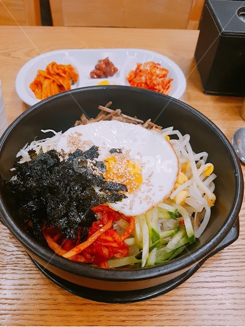 한식,한국음식,돌솥비빔밥,혼밥,비빔밥,분식요리,한국요리,koreanfood,koreafood,food,rice,拌饭