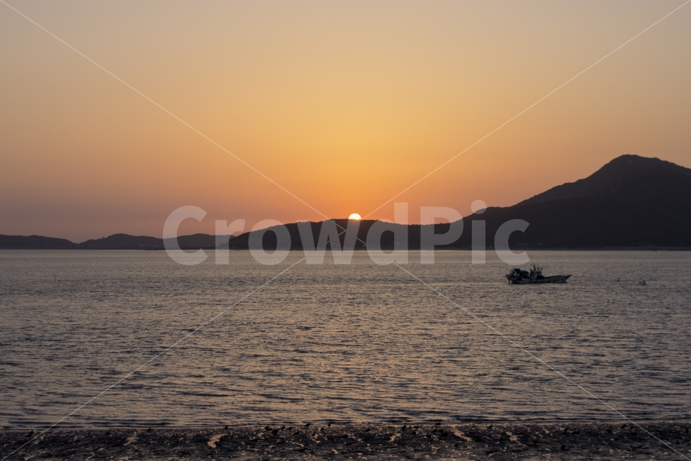 강화도,석모도,일몰,한국,beach,sunset,people,landscape,photography,sky,sun,traveldestinations,wave,자유,가을,태양,바람,사랑,풍경,여행,렌즈플레어,수평구성,야외,파도,자연,풍경,nature,landscape,해변,바다,beach,sea,교통,교통수단,traffic,transportation,outdoors,옥외,dawn,새벽,red sky,붉은 하늘,하늘,dusk,황혼