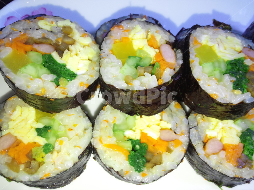 김밥,김,당근,오이,단무지,우엉,식사,소풍,시금치,음식,식재료,요리,food,cook,meal,dishes,food reserves