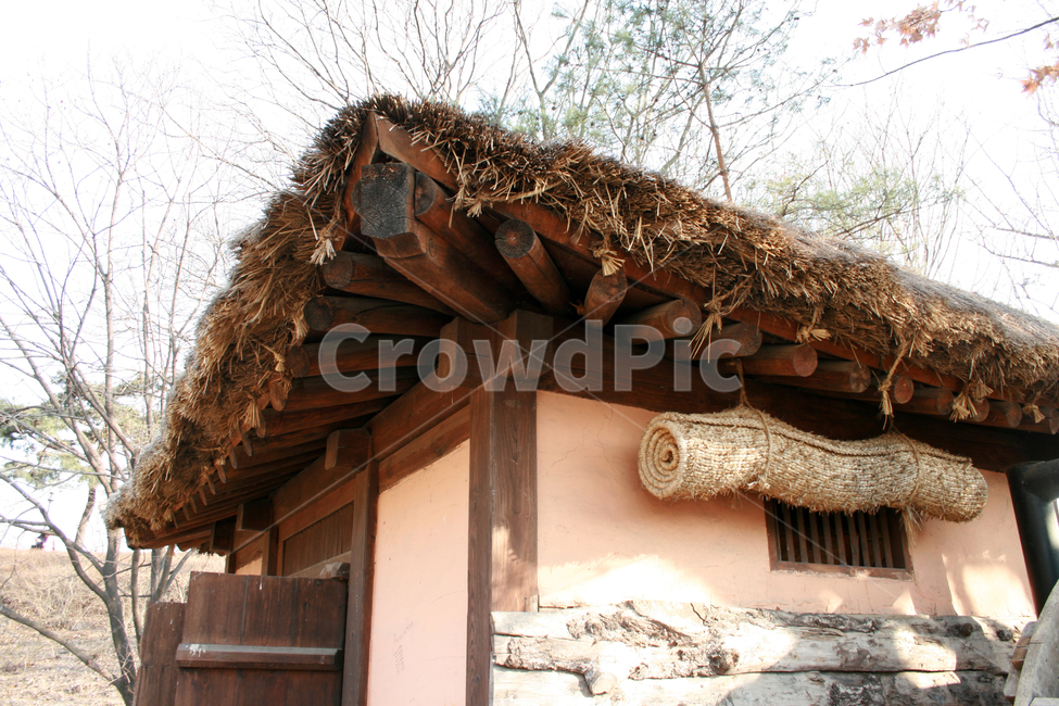 초가집,한국,지붕,멍석,전통,한국전통,한국문화,korean traditional,korean culture,건축물,건물외관,exterior,building,structure,architecture,construction
