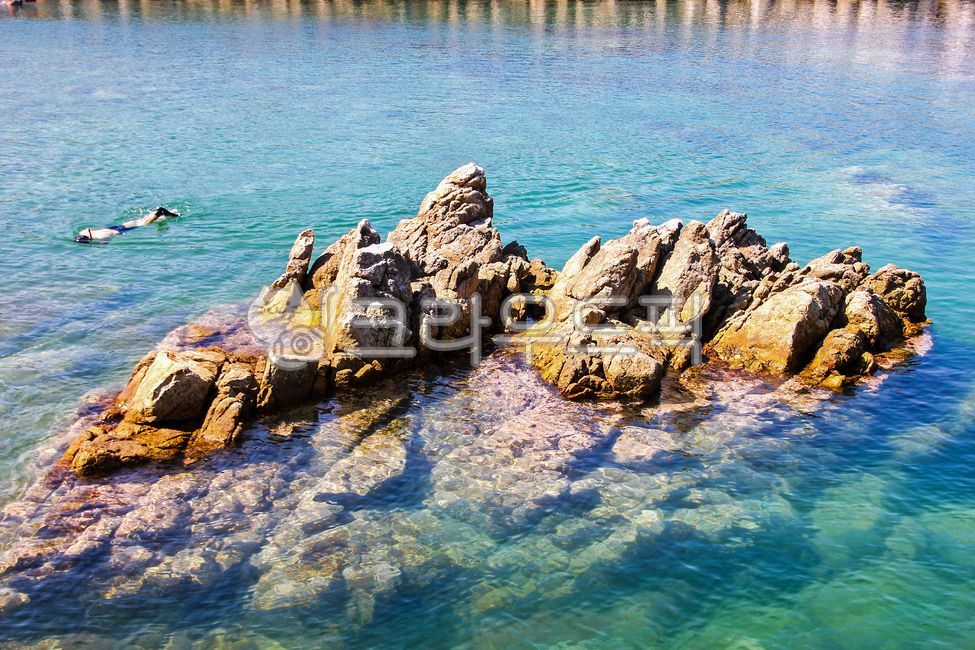 삼척,장호어촌체험마을,동해,수영,피서,잠수,기암,괴석,하늘,수평선,water,물,nature,자연,ocean,대양,sea,바다,여름