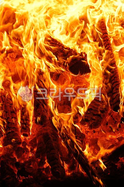 Woodfired boiler,furnace,yellow,danger,hot,ride,arson,hell,red,kiln,wood fire,stove,fire,wood,heating,campfire,flaming,burn,woodboiler,woodstove,tree,wood stove,Red,burning,Fire fighting,woodfire,charcoal,flame,bonfire,Fireplace
