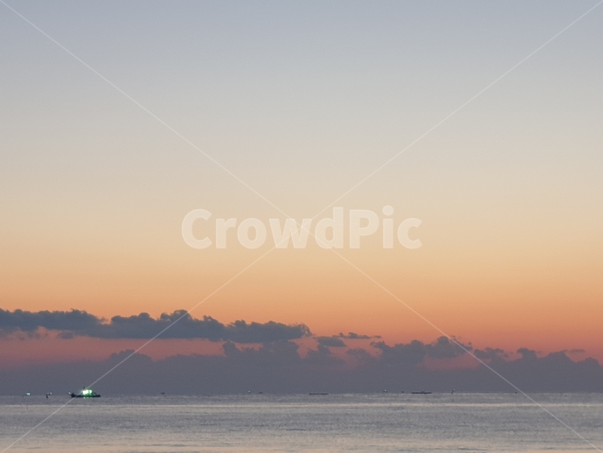 바다,sea,일출,日出,nature,자연,풍경,nature,landscape,land,땅,outdoors,옥외,ocean,대양,water,물,shoreline,해안선