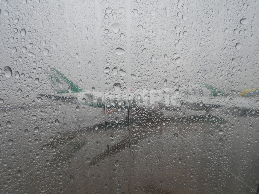 비,rain,비행기,공항,airplane