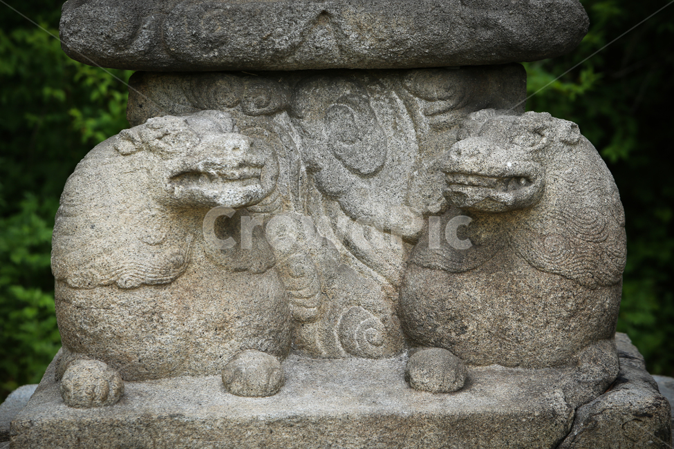 석등,조각,문양,돌,야외,조경,문화,한국전통,한국문화,korean traditional,korean culture,조각상,동상,석상,조형물,statue,bronze statue,stone statue