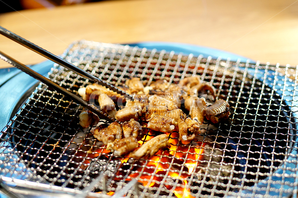 꼼장어,꼼장어구이,수산물,해산물,조개,술안주,꼼장어직화구이,꼼장어숯불구이