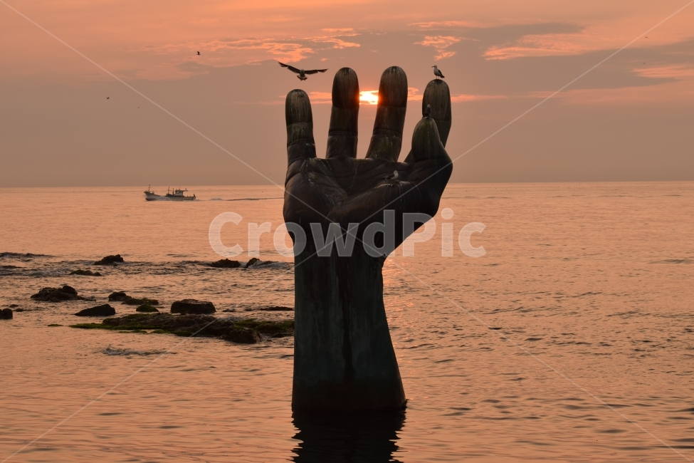 포항,상생의손,일출,태양,붉은,랜드마크,landmark,tourist attraction,한국랜드마크,한국관광지,한국명소,korea landmark,korea tourist attraction,조각상,동상,석상,조형물,statue,bronze statue,stone statue