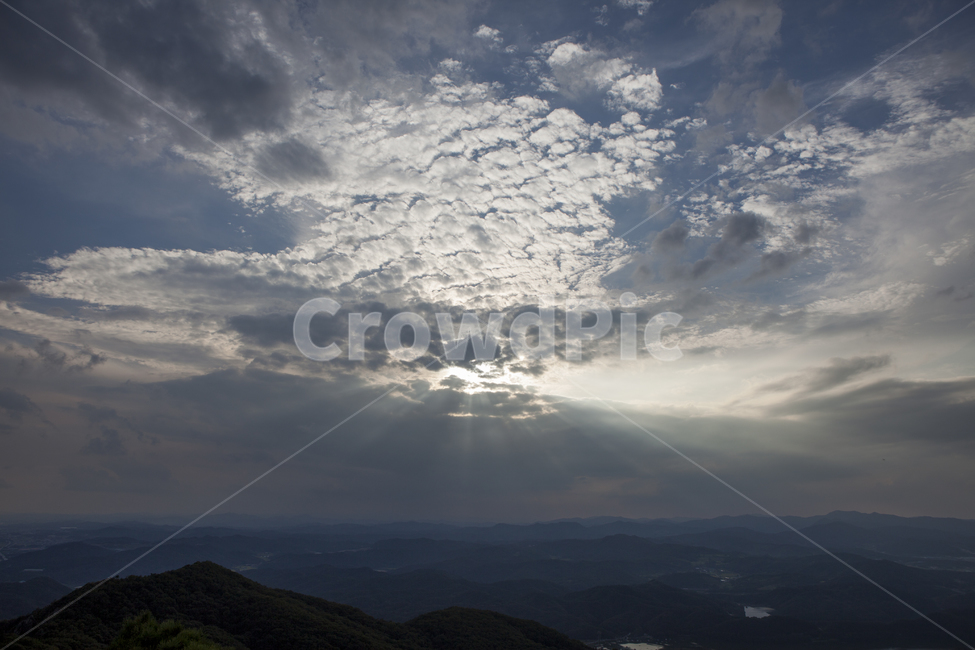 구름,하늘,햇빛,빛내림,호수,산,신비,자연풍경,자연,풍경,nature,landscape,flare,플레어,light,빛,outdoors,옥외,weather,날씨