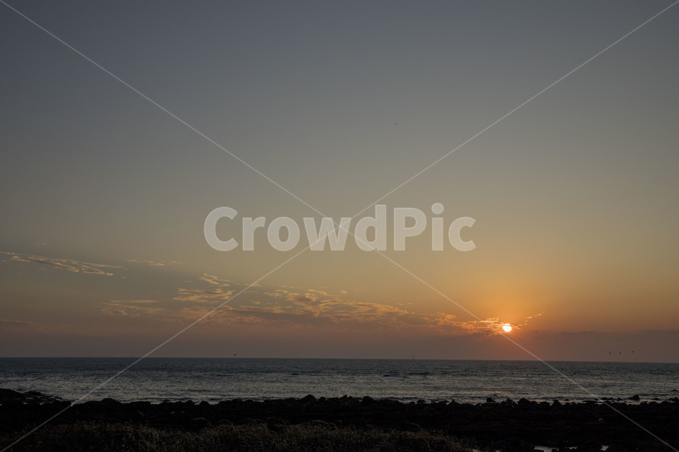 일몰,제주도,바닷가,쓸쓸한,겨울바다,자연,풍경,nature,landscape,outdoors,옥외,sky,하늘,sunset,dusk,황혼,dawn,새벽,red sky,붉은 하늘,flare,플레어,light,빛