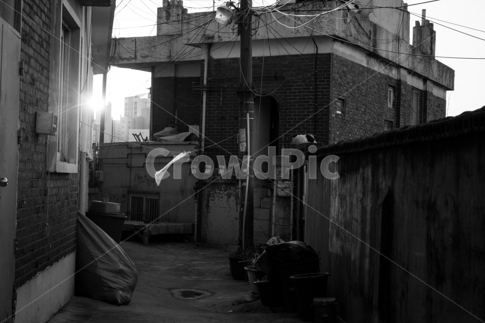 감성사진,흑백사진,골목사진,재개발구역,겨울풍경,도시,풍경,city,landscape,한국도시풍경,한국도시경관,korea cityscape,골목길,alley,흑백,모노톤,monochrome,black and white