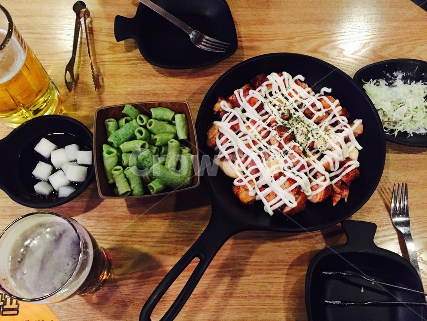 치킨,맥주,안주,양념,음식